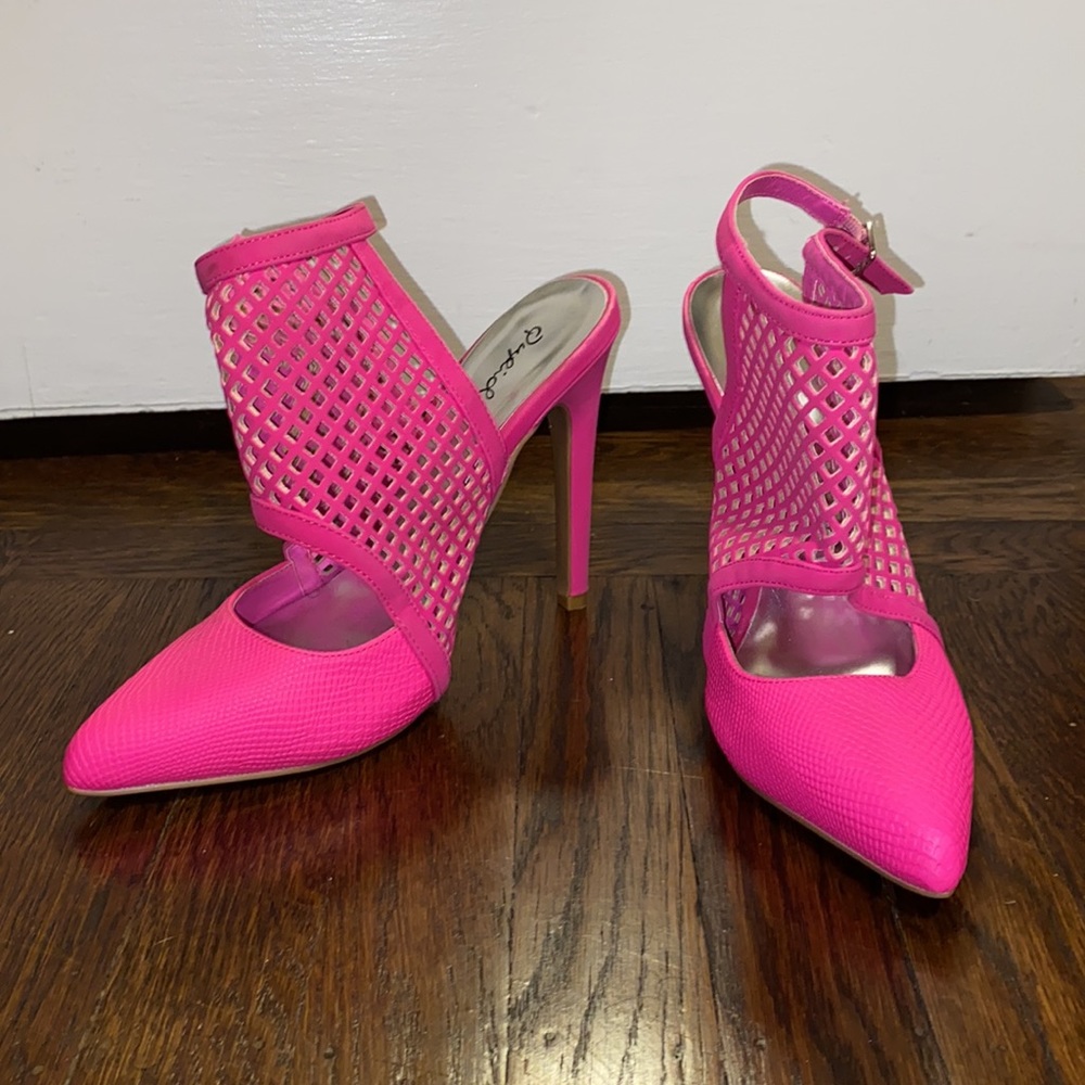 Women’s Qupid neon pink mesh pointed toe heels